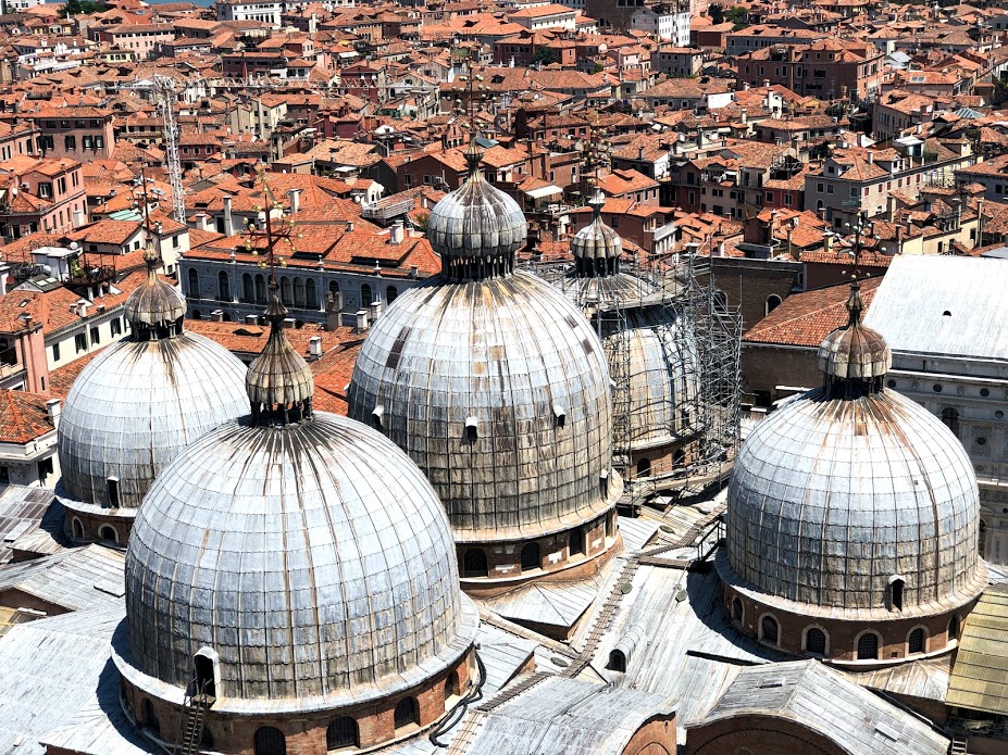 Le cupole della basilica di San Marco viste dal campanile