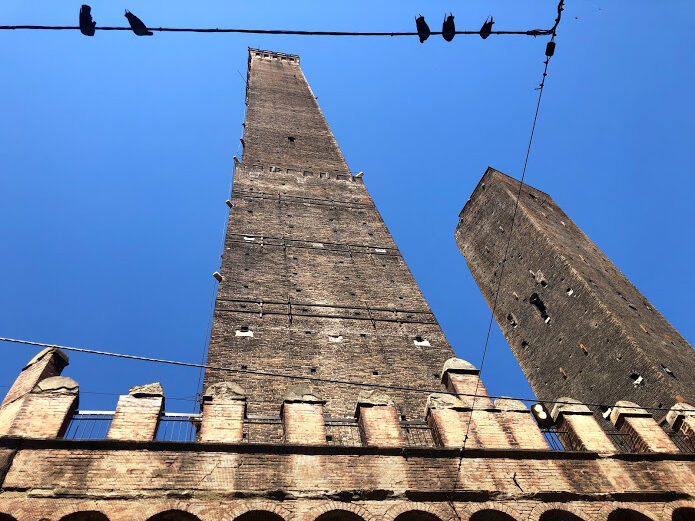 Bologna, scalata alla Torre degli Asinelli
