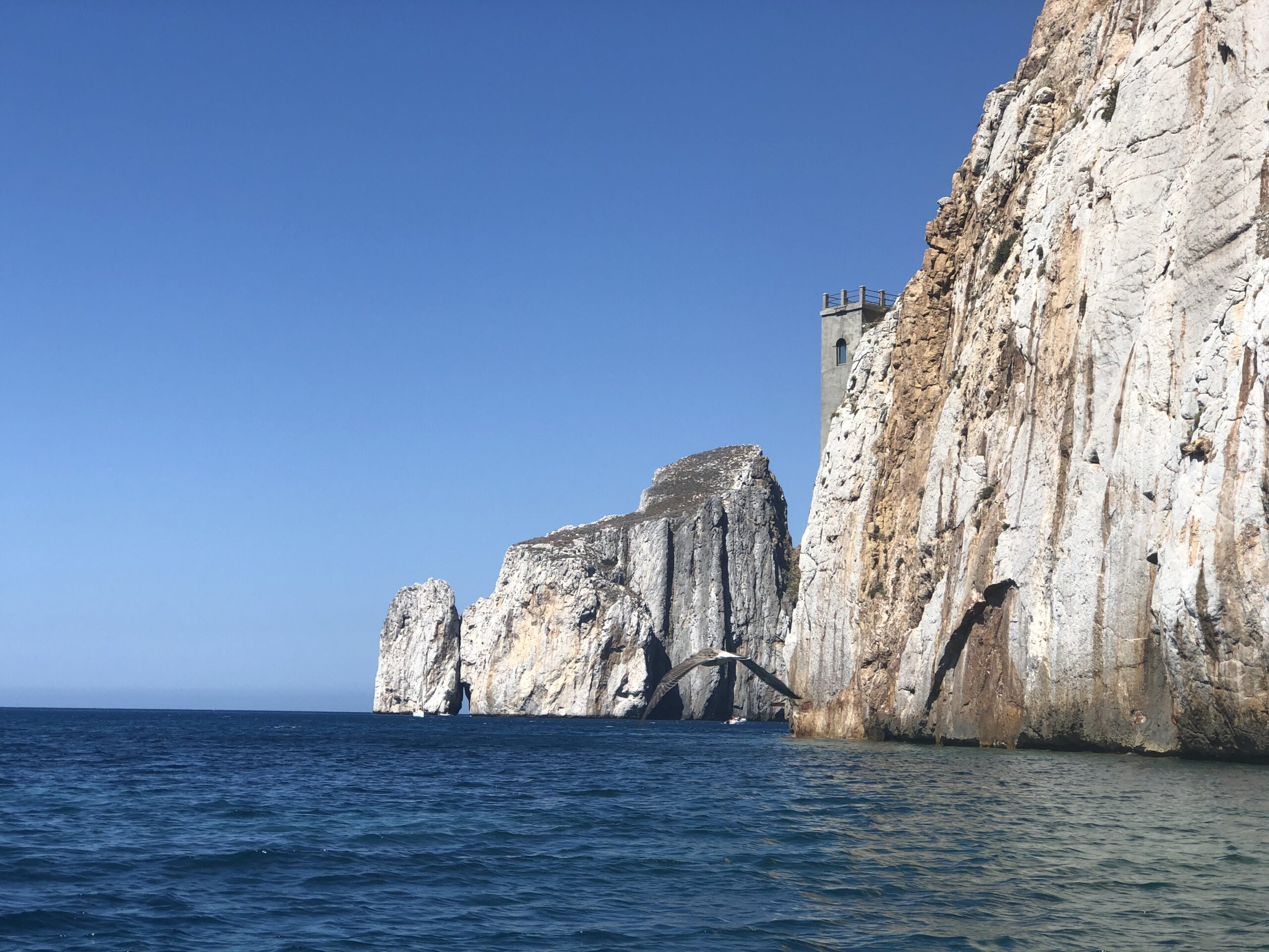 Masua, Pan di Zucchero e le grotte della costa